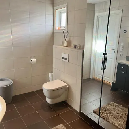 Koselig Bolig Med Stor Stue, 10 Min From Solsiden! Appartement Trondheim
