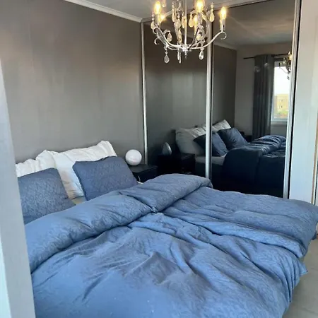 Koselig Bolig Med Stor Stue, 10 Min From Solsiden! Appartement *