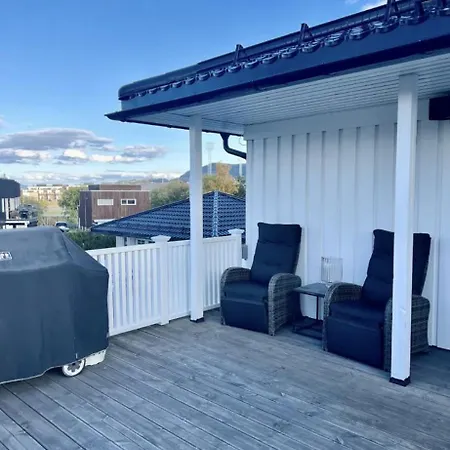Apartman Koselig Bolig Med Stor Stue, 10 Min From Solsiden! *